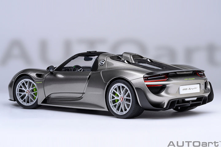 77922 PORSCHE 918 SPYDER WEISSACH PACKAGE (LIQUID METAL SILVER)