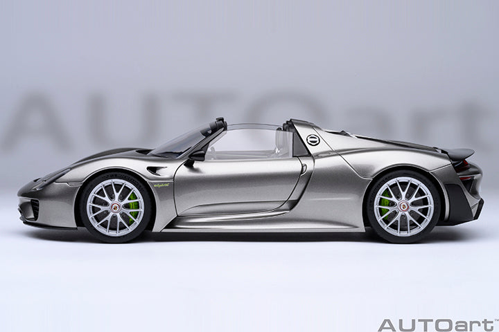 77922 PORSCHE 918 SPYDER WEISSACH PACKAGE (LIQUID METAL SILVER)