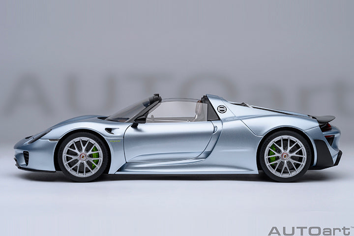 77923 PORSCHE 918 SPYDER WEISSACH PACKAGE (LIQUID METAL CHROME BLUE)