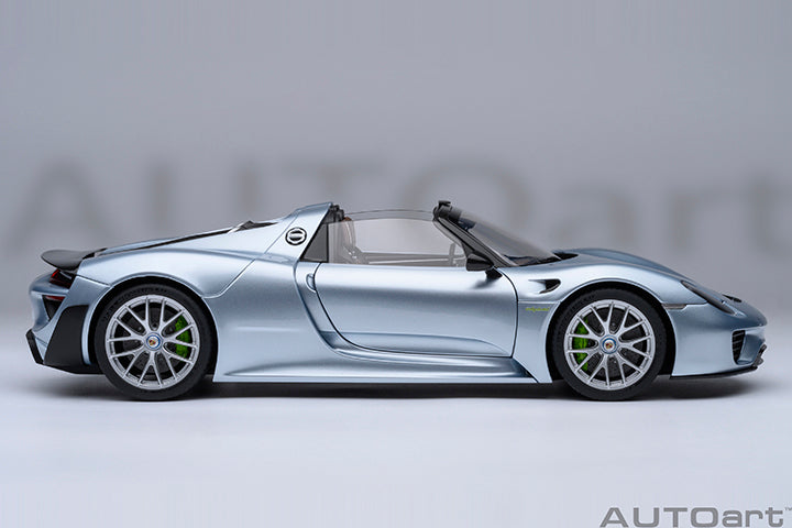 77923 PORSCHE 918 SPYDER WEISSACH PACKAGE (LIQUID METAL CHROME BLUE)