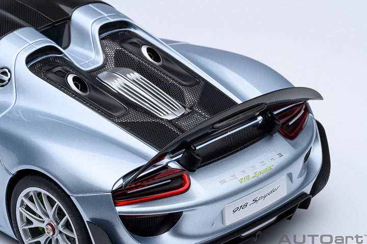 77923 PORSCHE 918 SPYDER WEISSACH PACKAGE (LIQUID METAL CHROME BLUE)