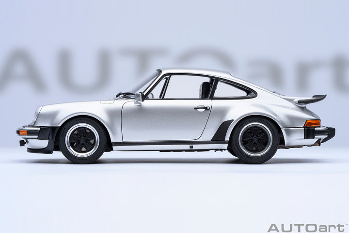 78110 PORSCHE 911(930) TURBO 3.0 (SILVER)