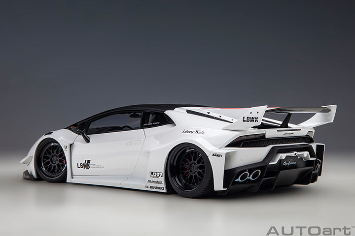 79125 Liberty Walk LB Silhouette Lamborghini Huracan GT (White)