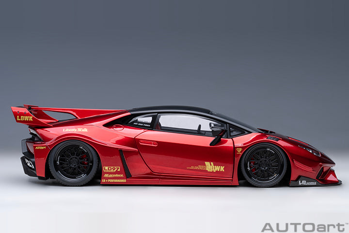 79126  LIBERTY WALK LB SILHOUETTE WORKS HURACAN GT (RED)