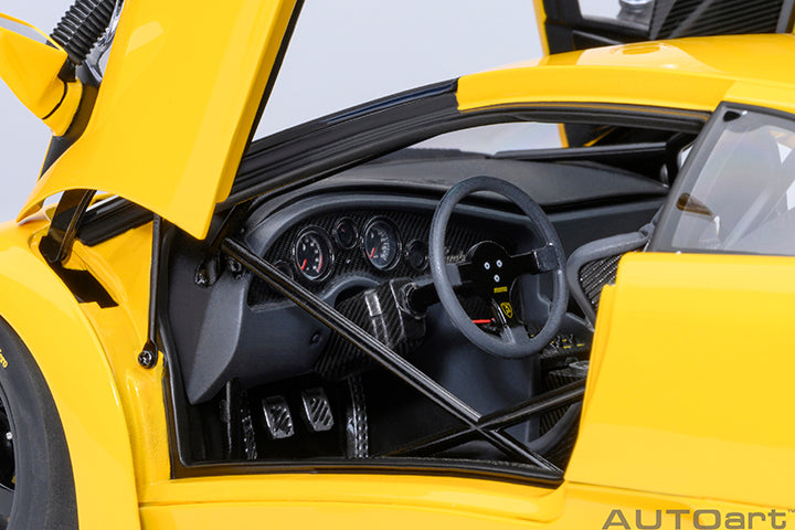 79138 LAMBORGHINI DIABLO GTR (SUPERFLY YELLOW) *Pre-order*