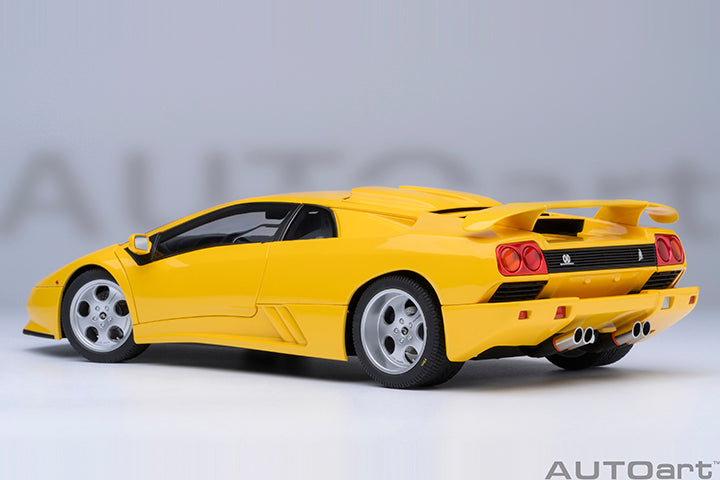 79144 LAMBORGHINI DIABLO SE30 JOTA (SUPERFLY YELLOW)