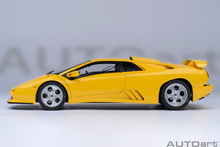 79144 LAMBORGHINI DIABLO SE30 JOTA (SUPERFLY YELLOW)