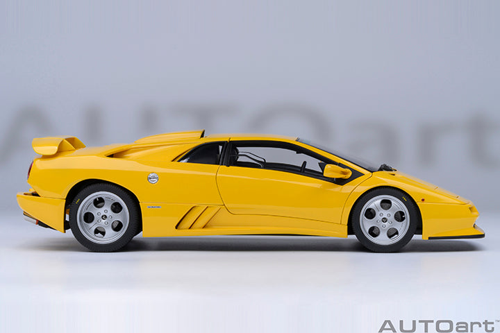 79144 LAMBORGHINI DIABLO SE30 JOTA (SUPERFLY YELLOW)