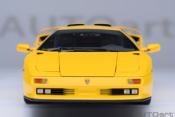 79144 LAMBORGHINI DIABLO SE30 JOTA (SUPERFLY YELLOW)