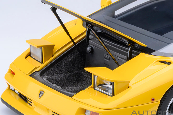 79144 LAMBORGHINI DIABLO SE30 JOTA (SUPERFLY YELLOW)