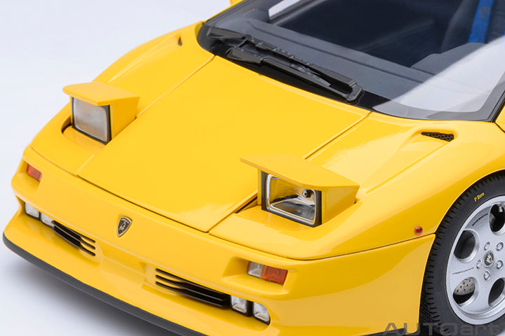 79144 LAMBORGHINI DIABLO SE30 JOTA (SUPERFLY YELLOW)