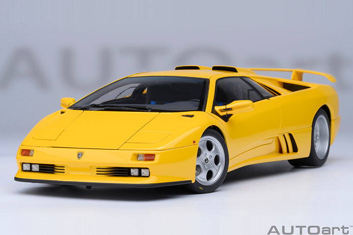 79144 LAMBORGHINI DIABLO SE30 JOTA (SUPERFLY YELLOW)