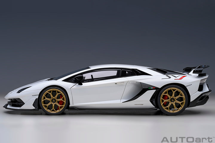 79217  LAMBORGHINI AVENTADOR SVJ (BIANCO ASOPO/PEARL WHITE)