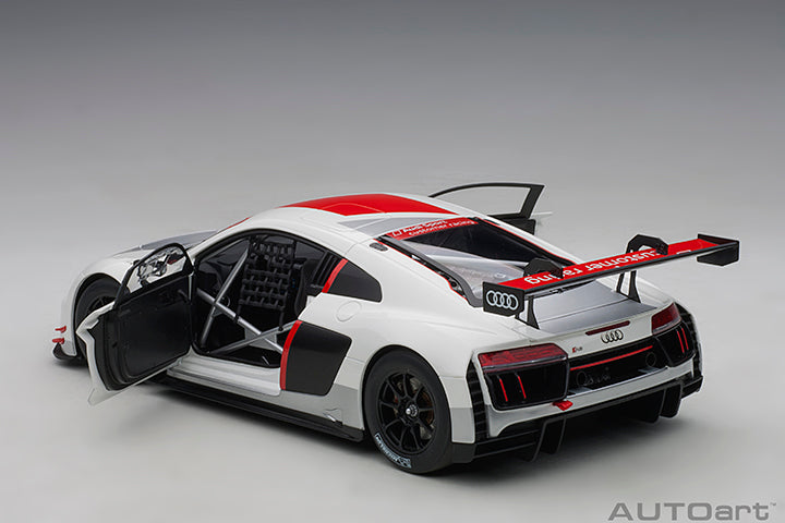 81600  AUDI R8 LMS GENEVA PRESENTATION CAR 2016