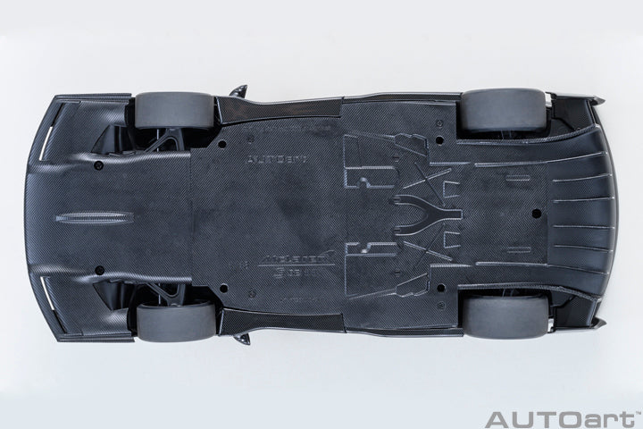81954 McLAREN SENNA GTR (ONYX BLACK)