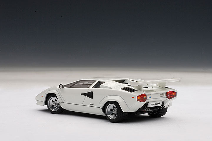 54533  1/43 LAMBORGHINI COUNTACH 5000 S (WHITE) (WITH OPENINGS)