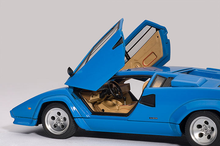 54534  1/43 LAMBORGHINI COUNTACH 5000S (BLUE)(WITH OPENINGS)