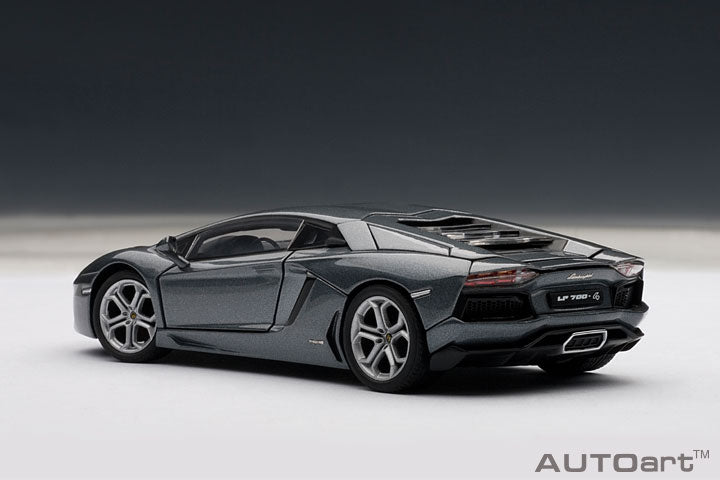 54646  1/43 LAMBORGHINI AVENTADOR LP700-4 (GRIGIO ESTOQUE/METALLIC GREY)