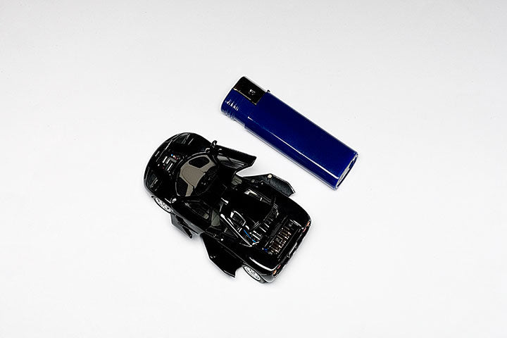 56002  1/43 McLAREN F1 (JET BLACK METALLIC/METALLIC BLACK)