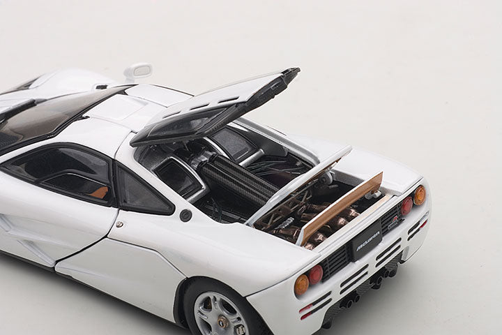 56003  1/43 McLAREN F1 (PURE WHITE)