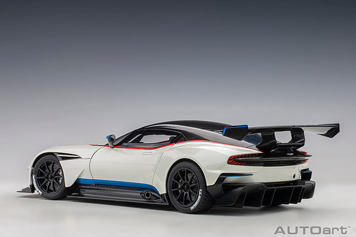 70261  ASTON MARTIN VULCAN (STRATUS WHITE W/ BLUE STRIPES)