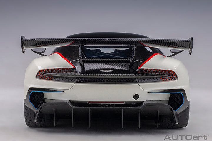 70261  ASTON MARTIN VULCAN (STRATUS WHITE W/ BLUE STRIPES)