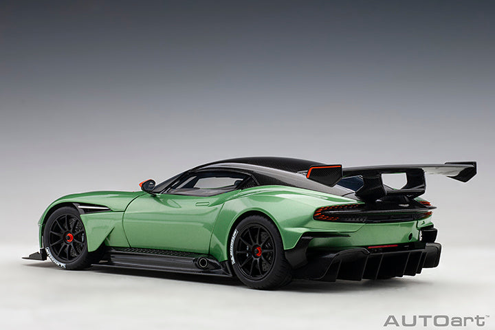 70263  ASTON MARTIN VULCAN (APPLE TREE GREEN METALLIC)