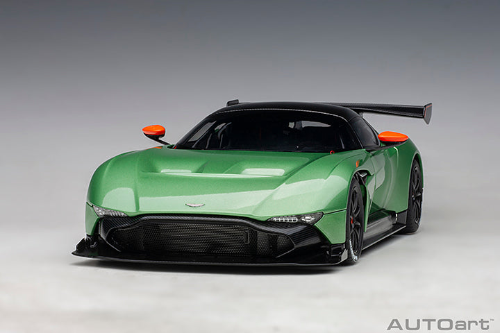 70263  ASTON MARTIN VULCAN (APPLE TREE GREEN METALLIC)