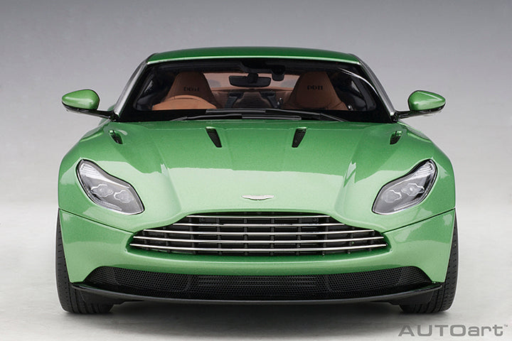 70269  ASTON MARTIN DB11 (APPLE TREE GREEN)