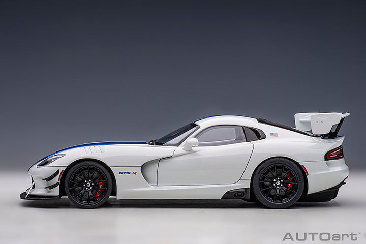 71731  DODGE VIPER GTS-R COMMEMORATIVE EDITION ACR 2017 (PEARL WHITE W/ BLUE STRIPES)