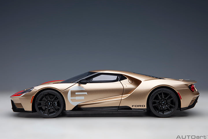 72928 FORD GT HERITAGE EDITION HOLMAN MOODY (GOLD W/ RED & WHITE)