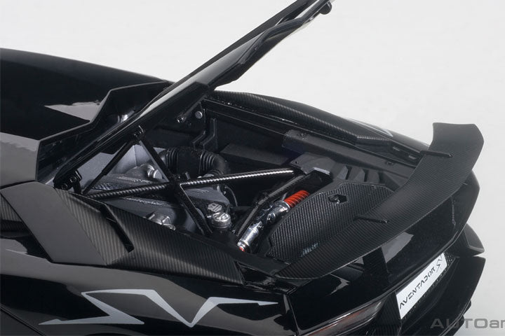 74556  LAMBORGHINI AVENTADOR LP750-4 SV (NERO ALDEBARAN/GLOSS BLACK)