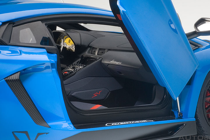 74559  LAMBORGHINI AVENTADOR LP750-4 SV (BLU LEMANS/BLUE)