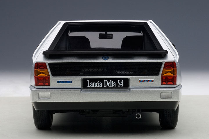 74772  LANCIA DELTA S4 (GREY)