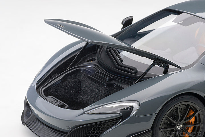 76047  McLAREN 675LT (CHICANE GREY)