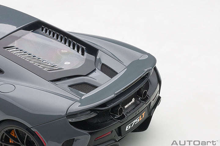 76047  McLAREN 675LT (CHICANE GREY)