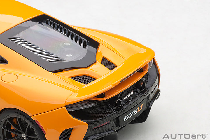 76048  McLAREN 675LT (McLAREN ORANGE)