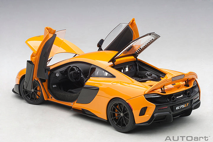 76048  McLAREN 675LT (McLAREN ORANGE)