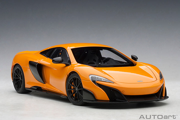 76048  McLAREN 675LT (McLAREN ORANGE)