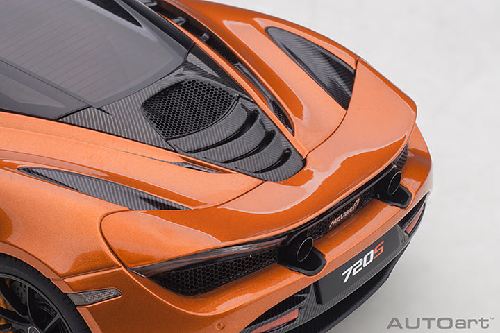 76074  McLAREN 720S (AZORES/METALLIC ORANGE)