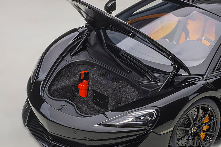 76081  McLAREN 600LT (ONYX BLACK)