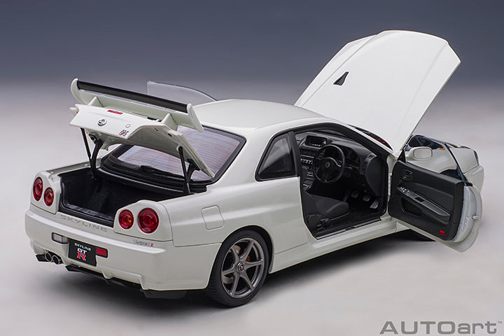 77406  NISSAN SKYLINE GT-R (R34) V-SPEC II (WHITE PEARL)