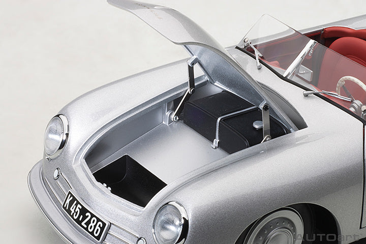 78072 - 1/18 PORSCHE 356 NUMBER 1 (SILVER)