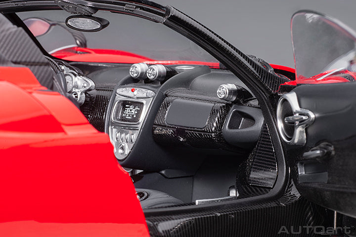 78287  PAGANI HUAYRA ROADSTER (ROSSO MONZA/RED)