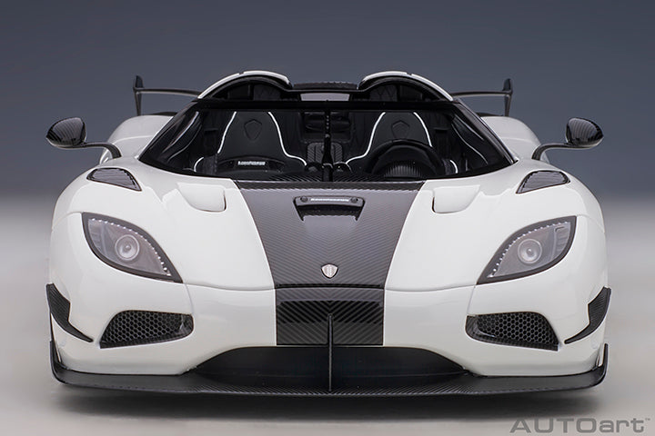 79021  KOENIGSEGG AGERA RS (WHITE/CARBON BLACK/BLACK ACCENTS)