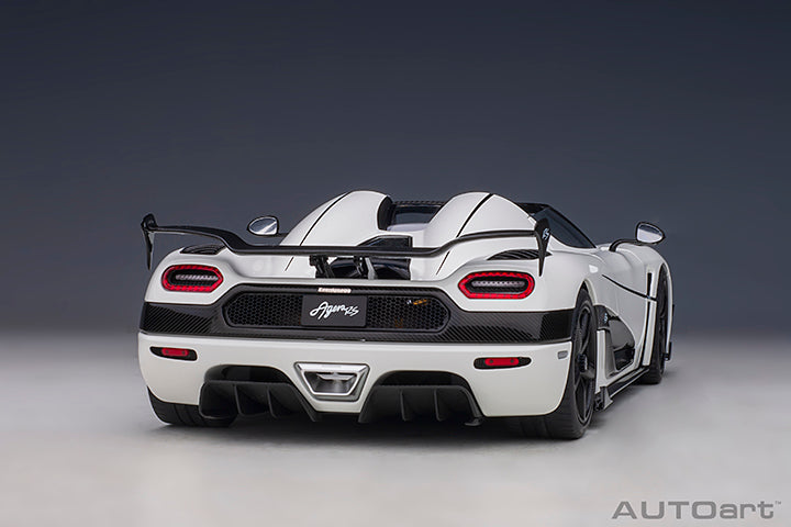 79021  KOENIGSEGG AGERA RS (WHITE/CARBON BLACK/BLACK ACCENTS)