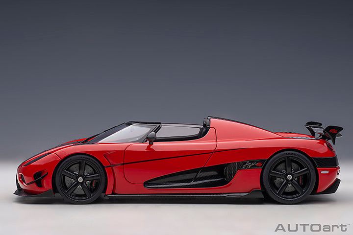 79022  KOENIGSEGG AGERA RS (CHILLI RED/CARBON BLACK/BLACK ACCENTS)