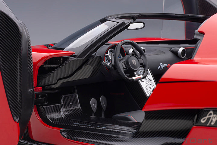 79022  KOENIGSEGG AGERA RS (CHILLI RED/CARBON BLACK/BLACK ACCENTS)