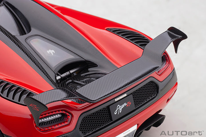 79022  KOENIGSEGG AGERA RS (CHILLI RED/CARBON BLACK/BLACK ACCENTS)