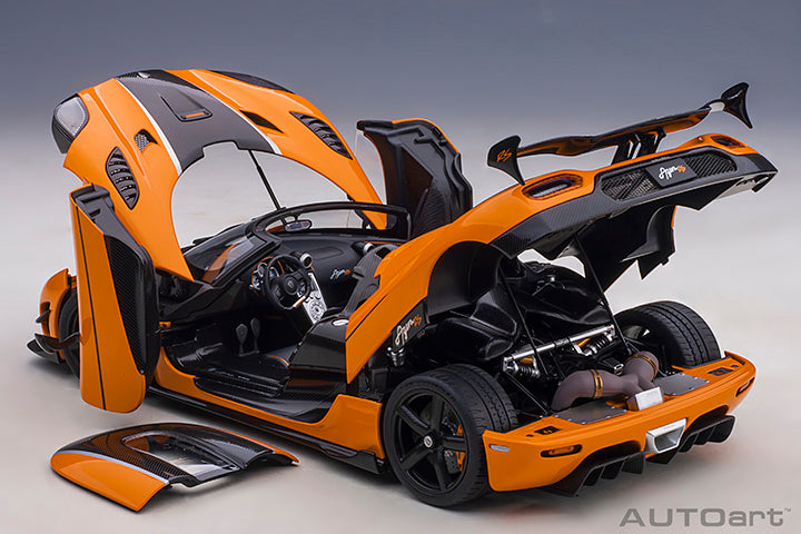 79023  KOENIGSEGG AGERA RS (CONE ORANGE/CARBON BLACK/BLACK ACCENTS)